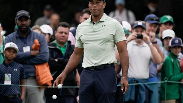 Hat sich nach seinem schweren Autounfall zurückgekämpft: Tiger Woods in Aktion. Hat sich nach seinem schweren Autounfall zurückgekämpft: Tiger Woods in Aktion.