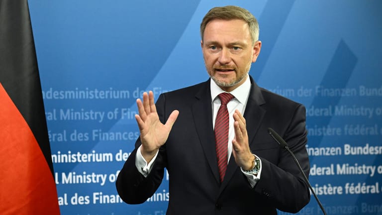 Finanzminister Christian Lindner: Die Steuern für die Deutschen sollen sinken.