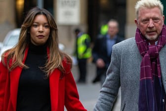 4. April 2022: Lilian De Carvalho Monteiro und Boris Becker sind auf dem Weg zum Prozess in London.