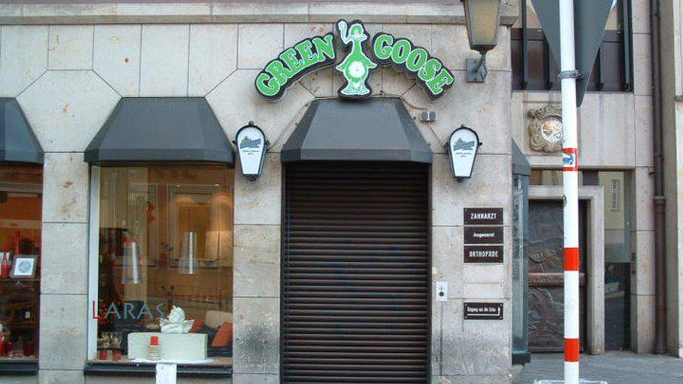 Eingang zum ehemaligen Green Goose in Bamberg (Symbolbild): Der fränkische Kultclub musste nun auch seinen letzten Standort in Nürnberg schließen.