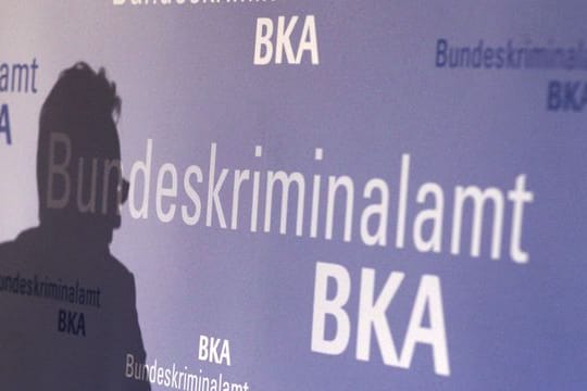 Firmen, die der Aufforderung des BKA nicht nachkommen, riskieren ein Zwangsgeld.