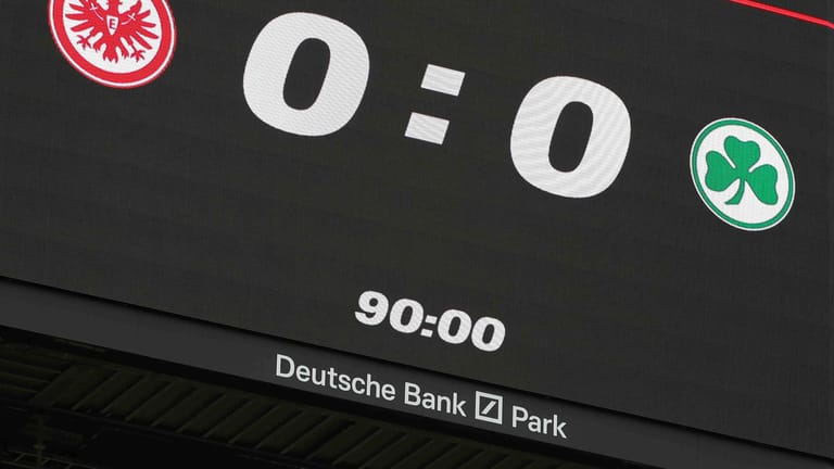 Dauert ein Spiel bald nicht mehr 90 Minuten? Angeblich erwägt die Fifa eine Verlängerung auf 100 Minuten. (Symbolbild)