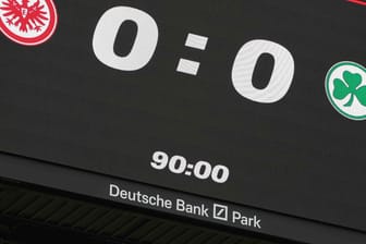 Dauert ein Spiel bald nicht mehr 90 Minuten? Angeblich erwägt die Fifa eine Verlängerung auf 100 Minuten. (Symbolbild)