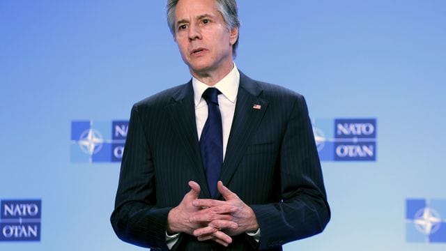 US-Außenminister Antony Blinken spricht bei einem Treffen mit Nato-Generalsekretär Stoltenberg in Brüssel.