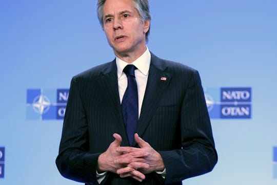 US-Außenminister Antony Blinken spricht bei einem Treffen mit Nato-Generalsekretär Stoltenberg in Brüssel.