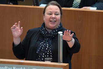 NRW-Umweltministerin Ursula Heinen-Esser (Archivbild): Nach der Flutkatastrophe steht die CDU-Politikerin in der Kritik.