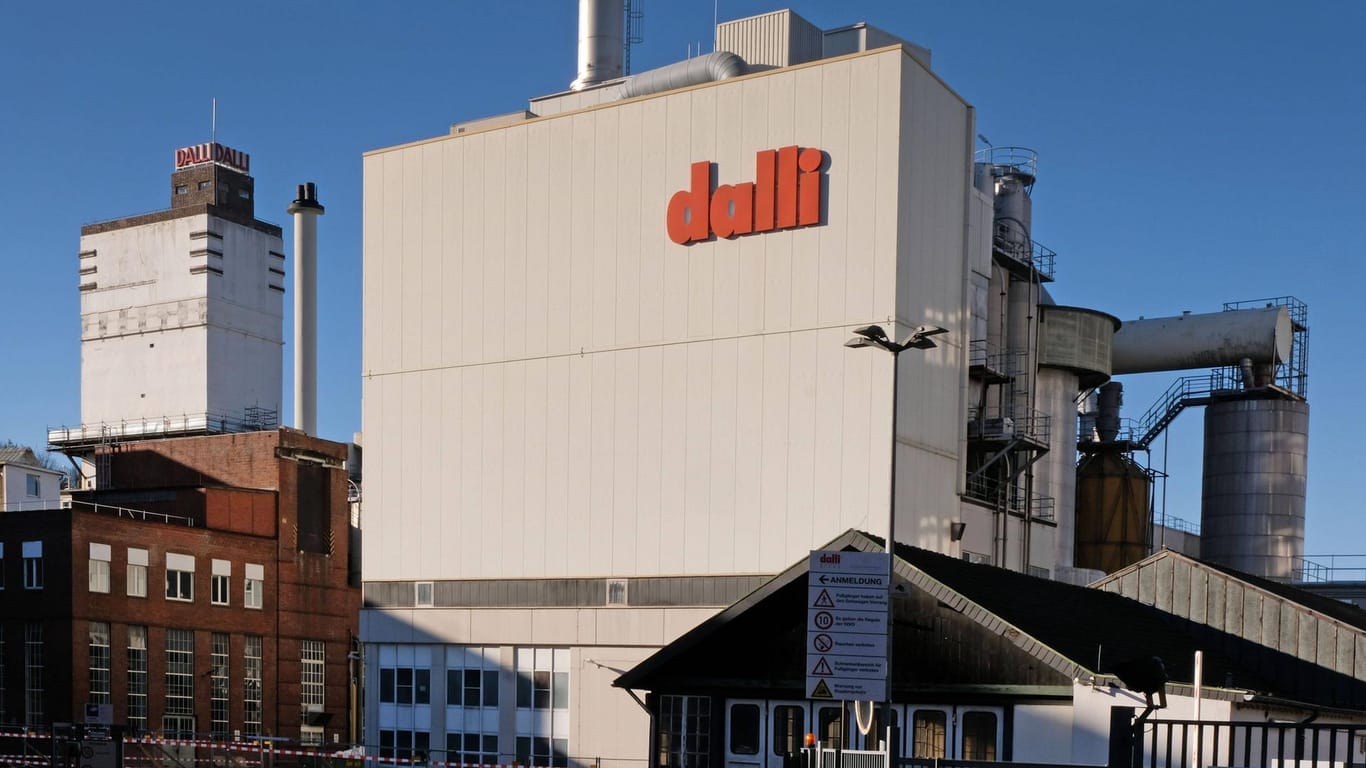 Werksgelände der Dalli-Werke in Stolberg (Symbolbild): Das Unternehmer kämpft mit gestiegenen Kosten und will mit einer Umstrukturierung wieder auf Kurs kommen.