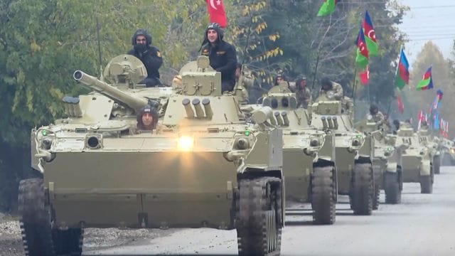 Armenien und Aserbaidschan streben eine friedliche Lösung für den immer wieder eskalierenden Konflikt in der Region Berg-Karabach an.