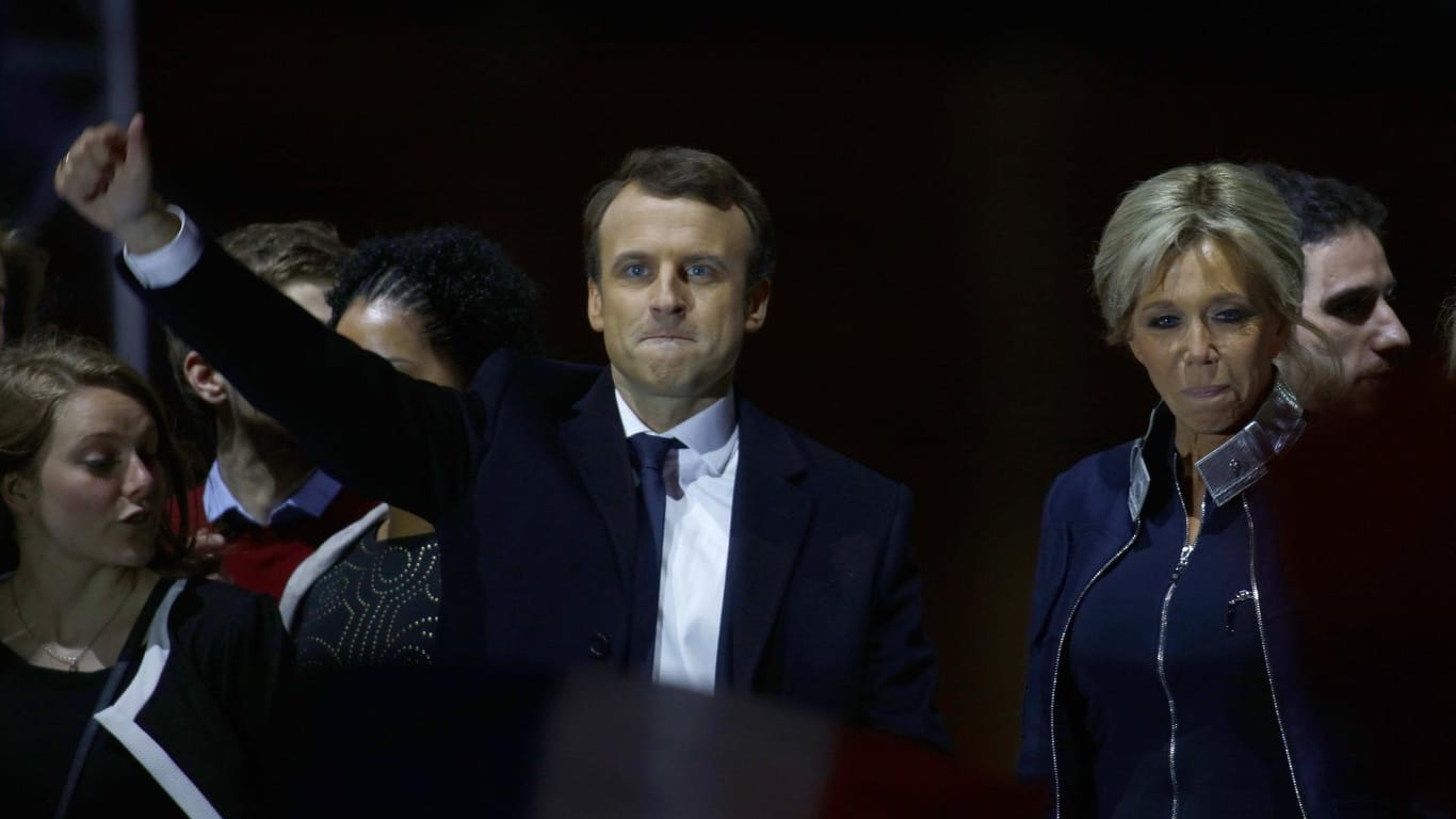 Emmanuel Macron bei seinem Wahlsieg 2017: Damals setzte er sich klar gegen Marine Le Pen durch. (Archivfoto)