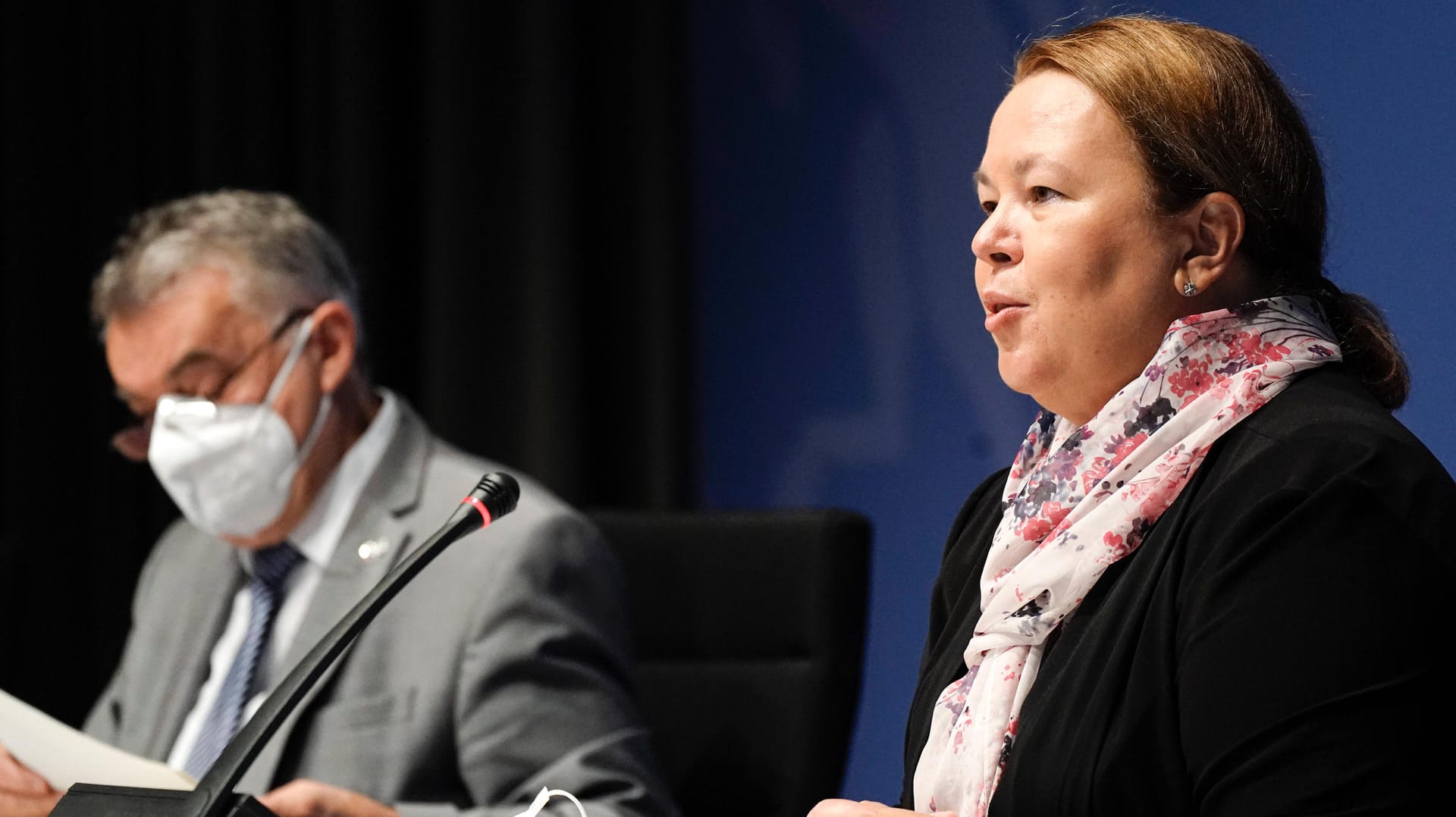 Ursula Heinen-Esser und Innenminister Herbert Reul: Auch weitere Kabinettsmitglieder standen in der Kritik.