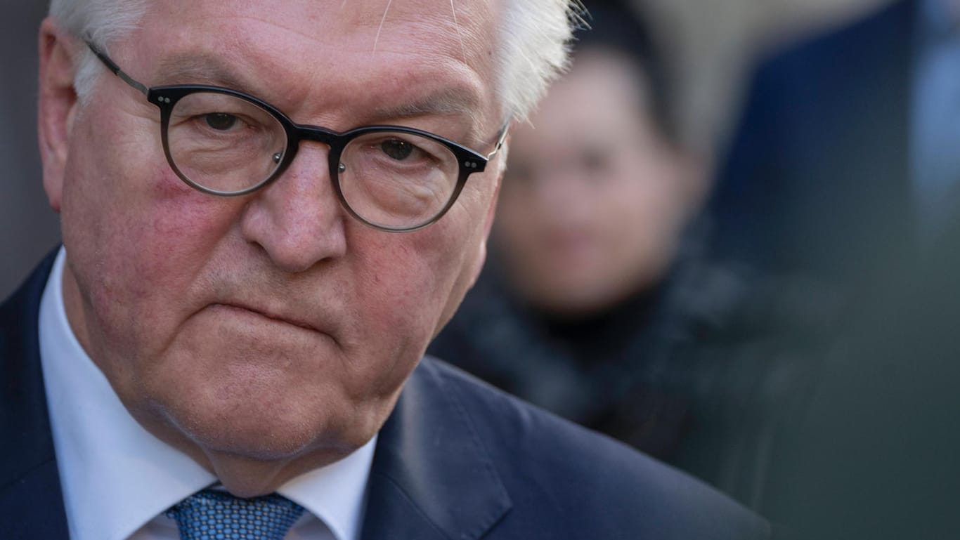 Frank-Walter Steinmeier: Der Bundespräsident erwägt, in die Ukraine zu reisen. Frank-Walter Steinmeier: Der Bundespräsident erwägt, in die Ukraine zu reisen.