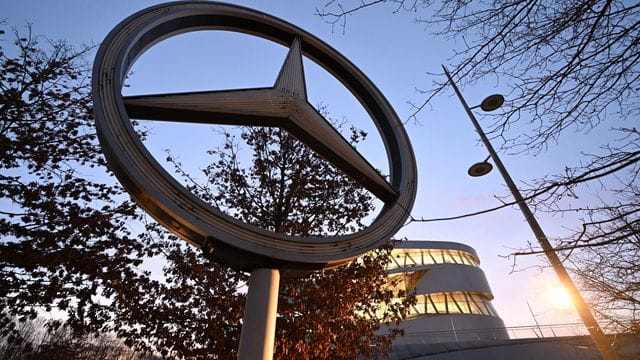 Mercedes-Benz Mercedes-Benz