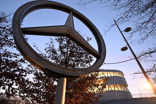 Mercedes-Benz Mercedes-Benz