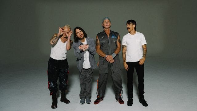 Flea (Bass, l-r), John Frusciante (Gitarre), Chad Smith (Schlagzeug) und Anthony Kiedis (Gesang) sind die Red Hot Chili Peppers.