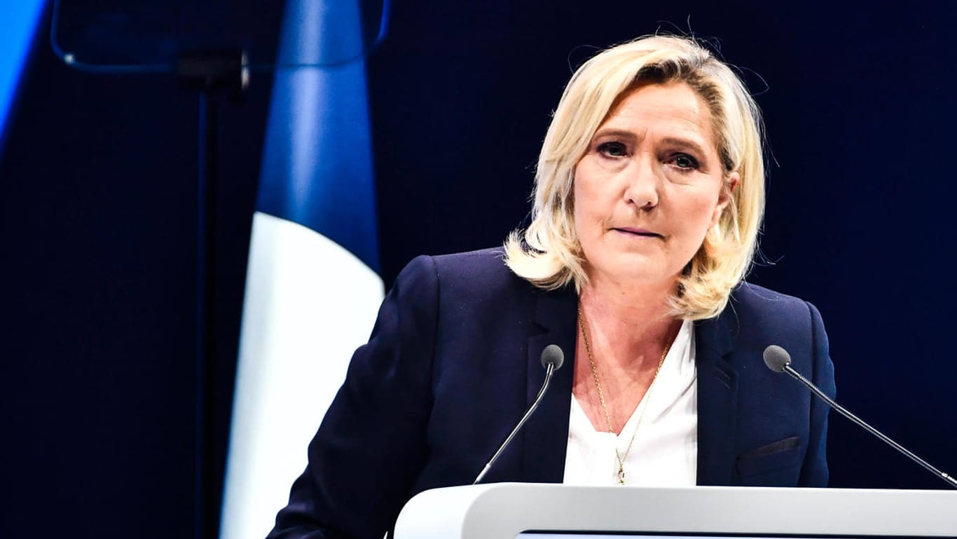 Marine Le Pen: Sie zählt zu Frankreichs bekanntesten Politikerinnen, doch über ihr Privatleben schweigt sie.