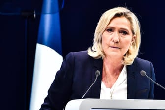 Marine Le Pen: Sie zählt zu Frankreichs bekanntesten Politikerinnen, doch über ihr Privatleben schweigt sie.
