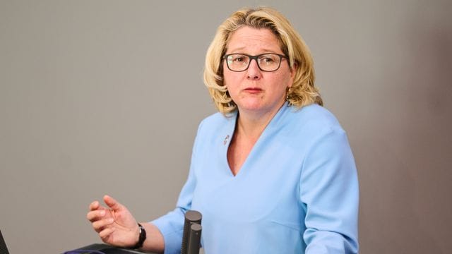 Svenja Schulze (SPD), Bundesministerin für wirtschaftliche Zusammenarbeit und Entwicklung: "Arbeiten hart an unserem Ziel, 70 Prozent der Bevölkerung in allen Ländern zu impfen".