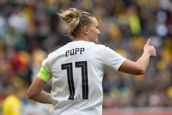 Deutschlands Alexandra Popp freut sich über einen Treffer ihrer Mannschaft.
