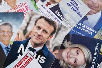 Wahlunterlagen französischer Präsidentschaftskandidaten.