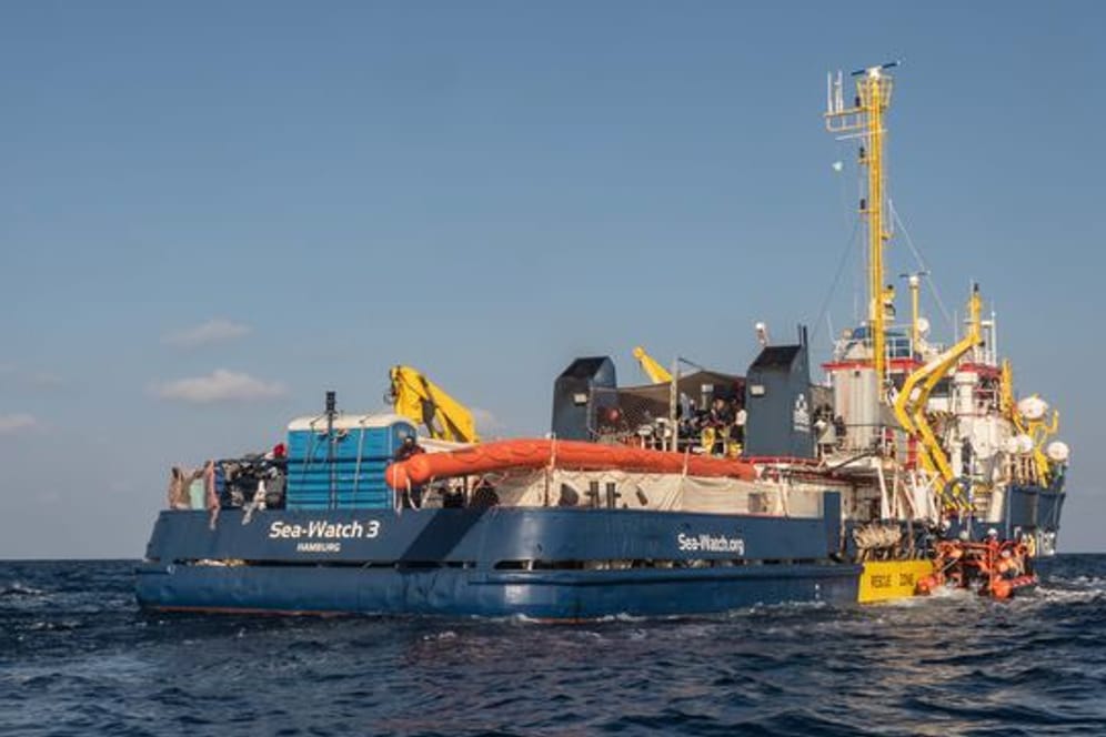 Das Schiff "Sea-Watch 3" kreuzt aktuell vor der libyschen Küste (Archivbild).