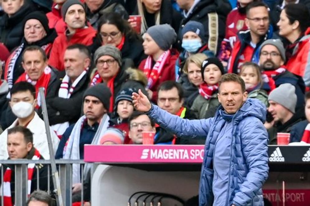 Bayerns Trainer Julian Nagelsmann hat sich für seine Äußerungen bei Freiburgs Trainer Christian Streich entschuldigt.