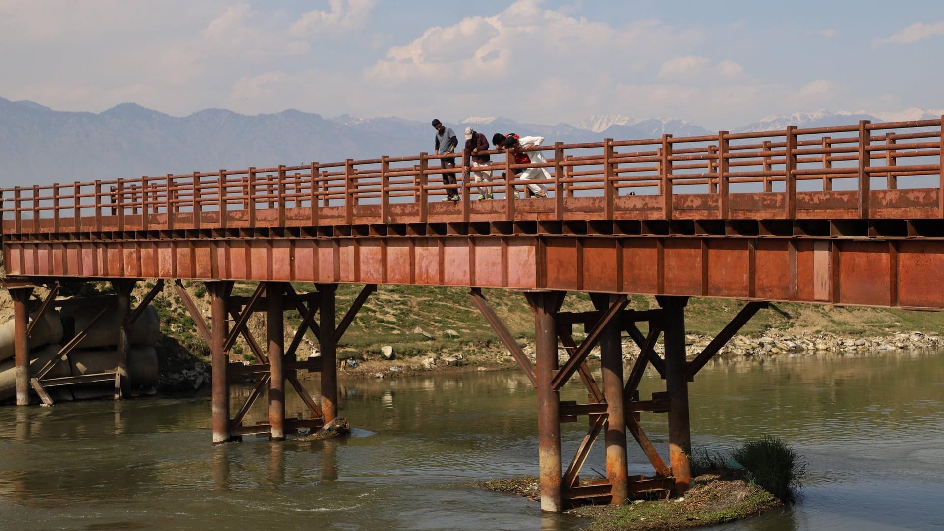 Brücke in Indien (Symbolbild): Metalldiebe haben in Indien eine ganze Brücke geklaut.