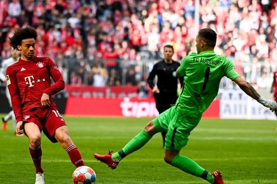 Bayerns Leroy Sané wurde nach schwacher Leistung nach 65 Minuten ausgewechselt.