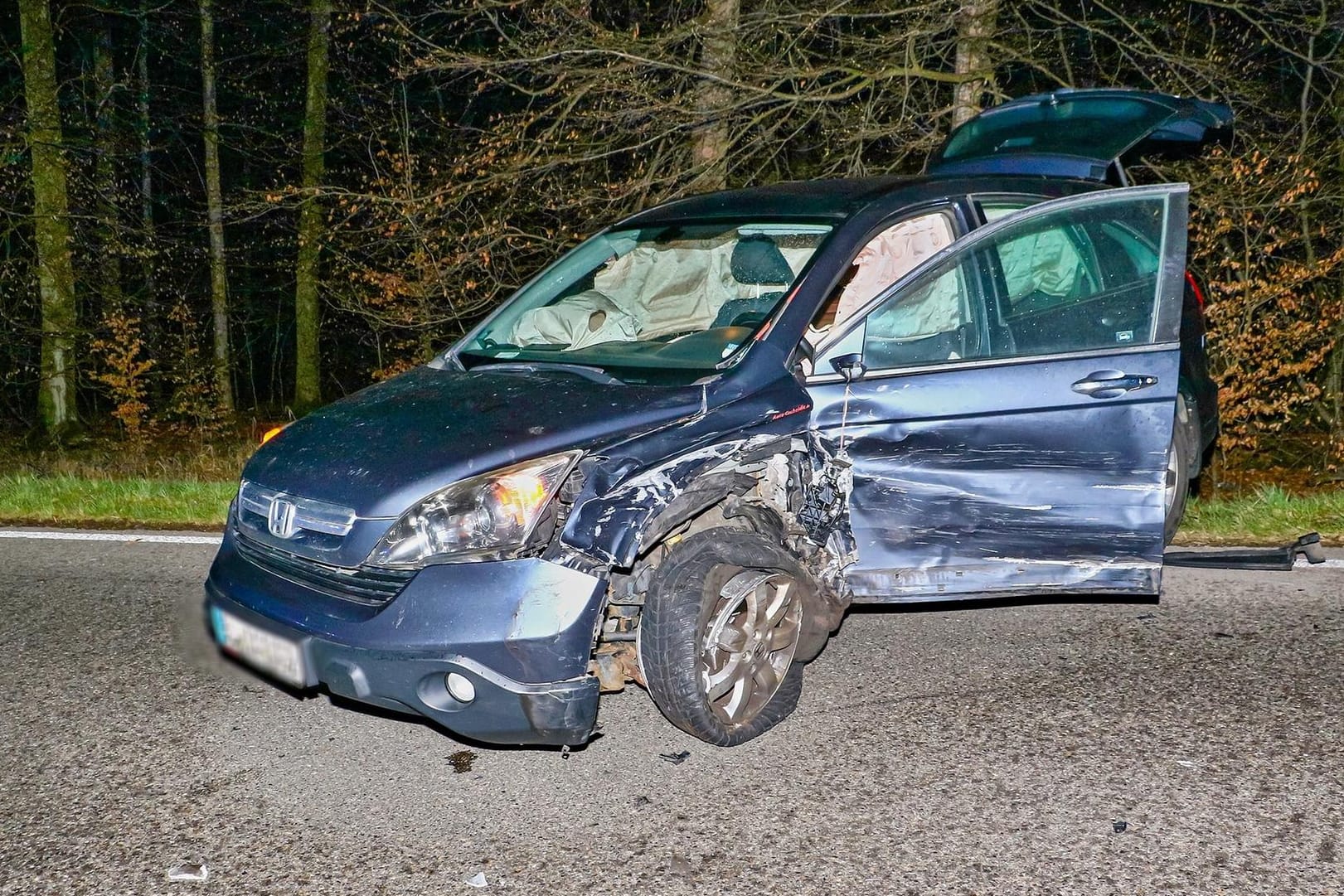 Unfall in Gerlingen: Bei dem Zusammenstoß wurden mehrere Menschen verletzt.