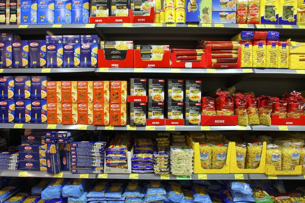 Nudelsorten (Symbolbild): Weil die Produktionskosten steigen, werden auch Nudeln jetzt für den Verbraucher teurer.