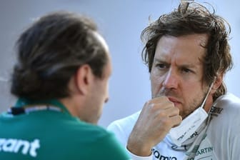 Frustriert: Für Sebastian Vettel (r) war der Trip mach Australien eine reine Enttäuschung.