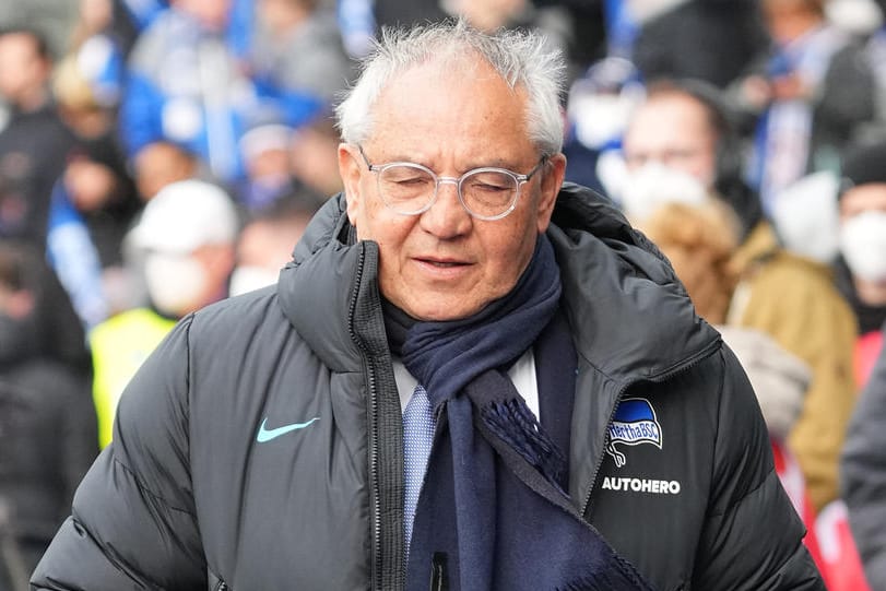 Felix Magath: Der Hertha-Trainer verlässt nach der Derby-Pleite frustriert den Platz.