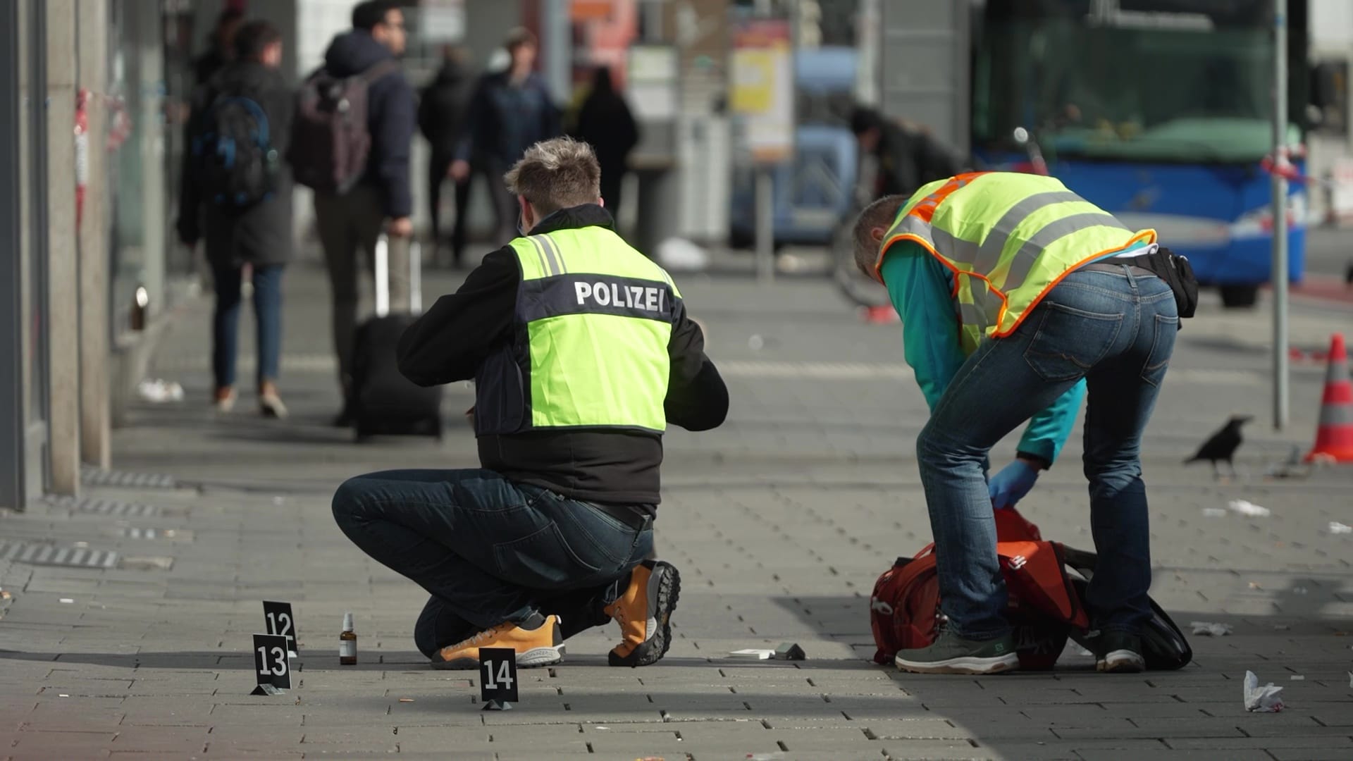 Ermittler in München: Ein Mann starb am Stachus nach einer Auseinandersetzung. Ermittler in München: Ein Mann starb am Stachus nach einer Auseinandersetzung.