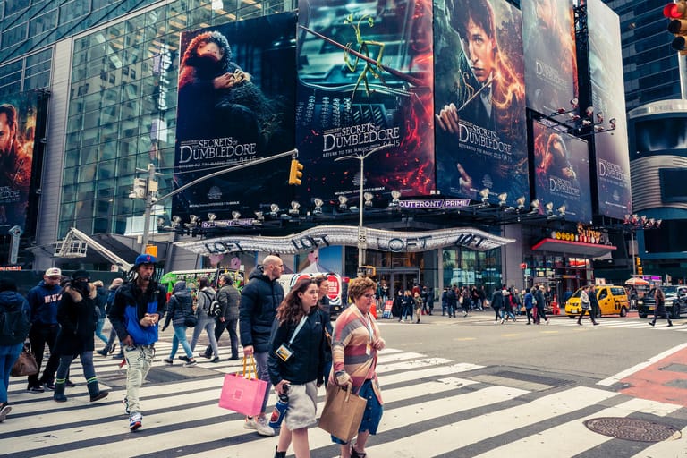 Der Times Square in New York ist bei Touristen beliebt (Archivbild): Am Sonntag kam es kurzzeitig zu einer Panik.
