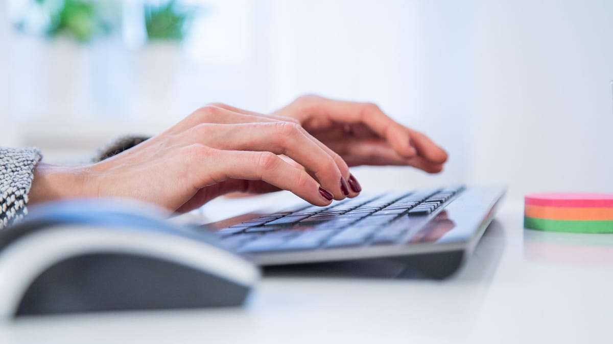 Kündigung per Mail rechtskräftig? So trennen Sie sich vom Arbeitgeber