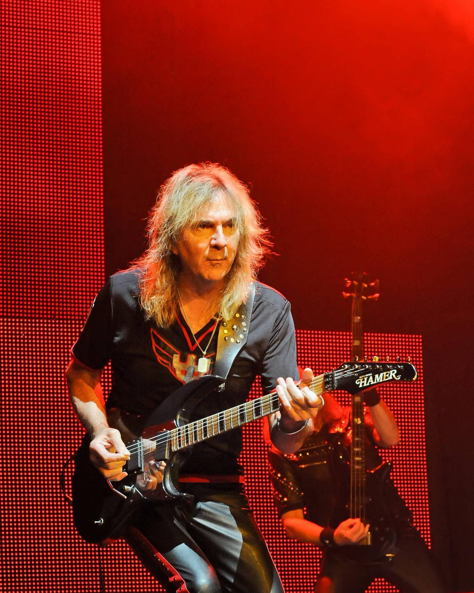 Glenn Tipton: Den Gitarristen der Band Judas Priest traf 2018 ein Schicksalsschlag. Wegen seiner Parkinson-Erkrankung konnte er an der "Firepower"-Tournee der Rocker nicht mehr teilnehmen.
