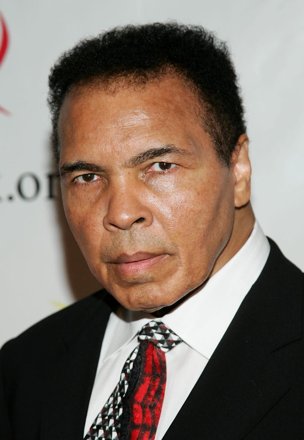 Muhammad Ali: Die 2016 verstorbene Box-Legende Cassius Clay bekam Mitte der Achtzigerjahre die Diagnose Parkinson, machte sie aber erst 1998 öffentlich.