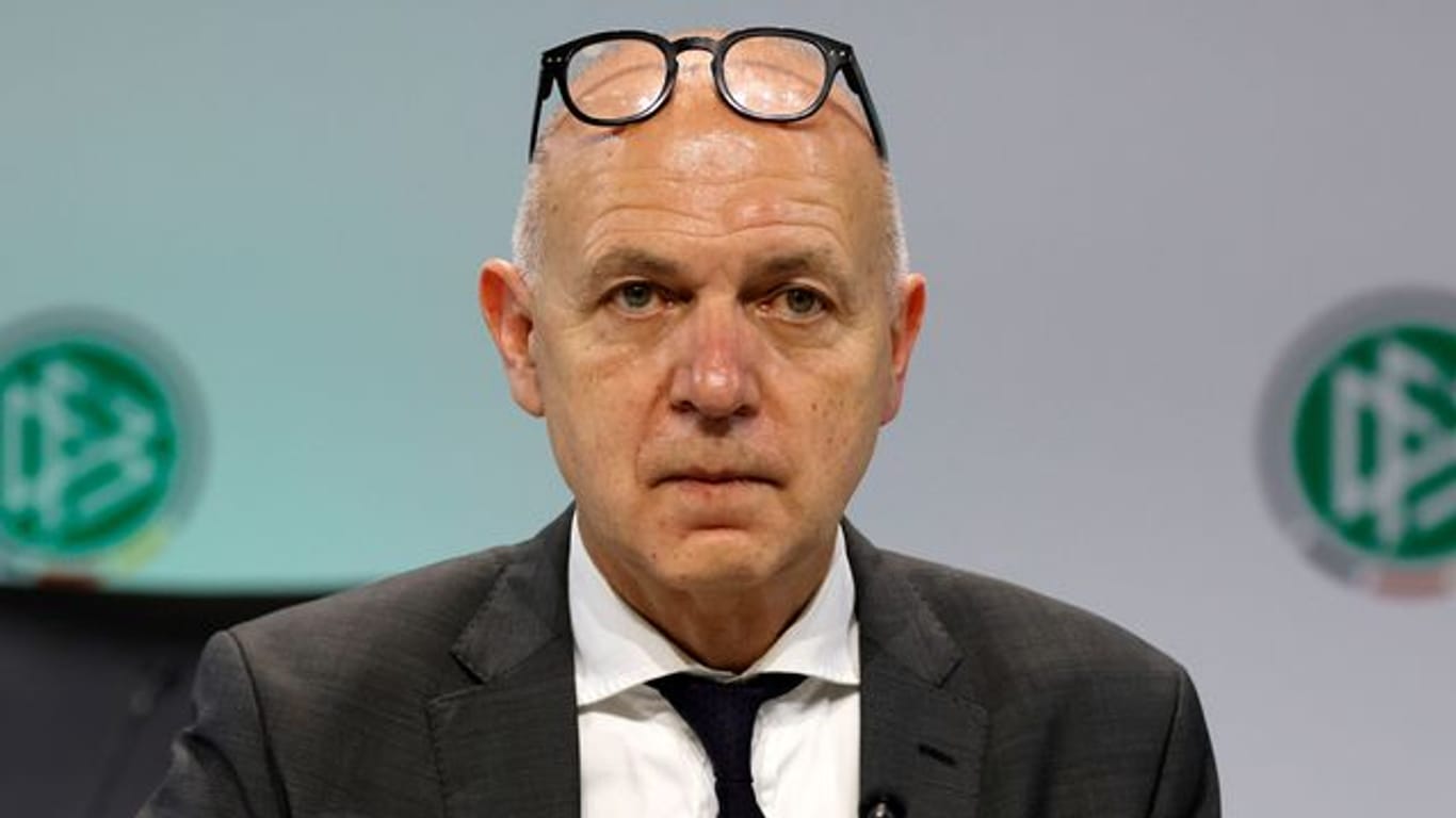 Tauschte sich mit Katar-Kritikerin Lise Klaveness aus: DFB-Boss Bernd Neuendorf.