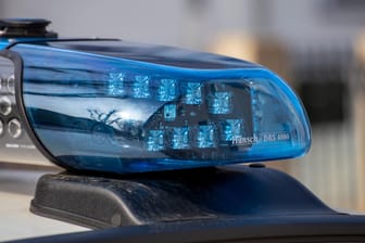 Polizei im Einsatz: In Borken haben Polizeibeamte einen minderjährigen Autofahrer gestoppt.