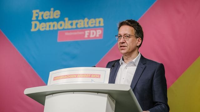 Stefan Birkner (FDP) Stefan Birkner (FDP)