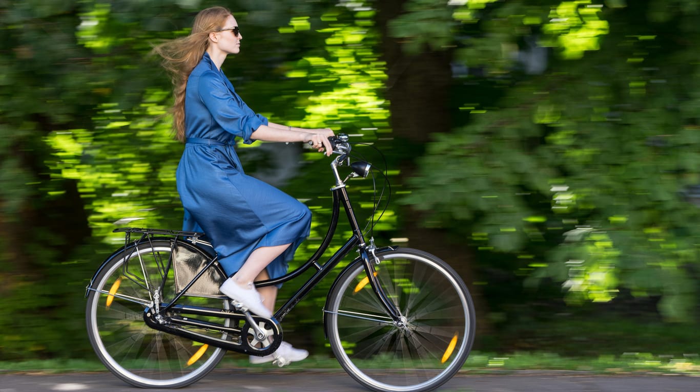 Vom Citybike bis zum Trekkingrad: Fünf Fahrräder im Damenrad-Vergleich.