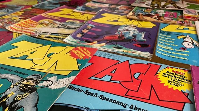 Alte Hefte der Comic-Reihe "Zack". Alte Hefte der Comic-Reihe "Zack".