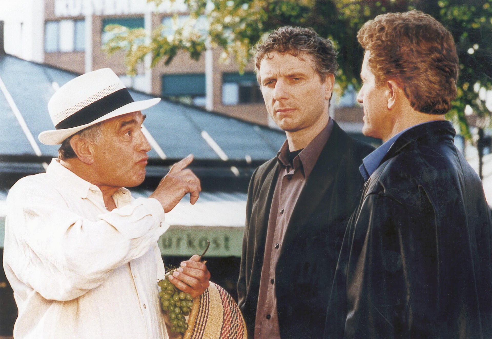 Auch im "Tatort" wirkte Michael Degen mehrere Male mit. In einem Münchner Fall zum Beispiel spielte er 2000 die Rolle von Professor Kratzer.
