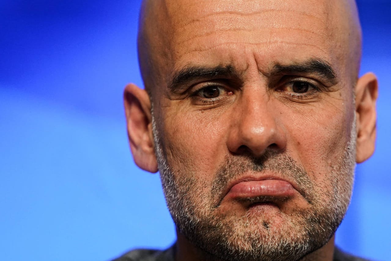 Pep Guardiola: Der City-Coach wurde auf einer Pressekonferenz überrascht.