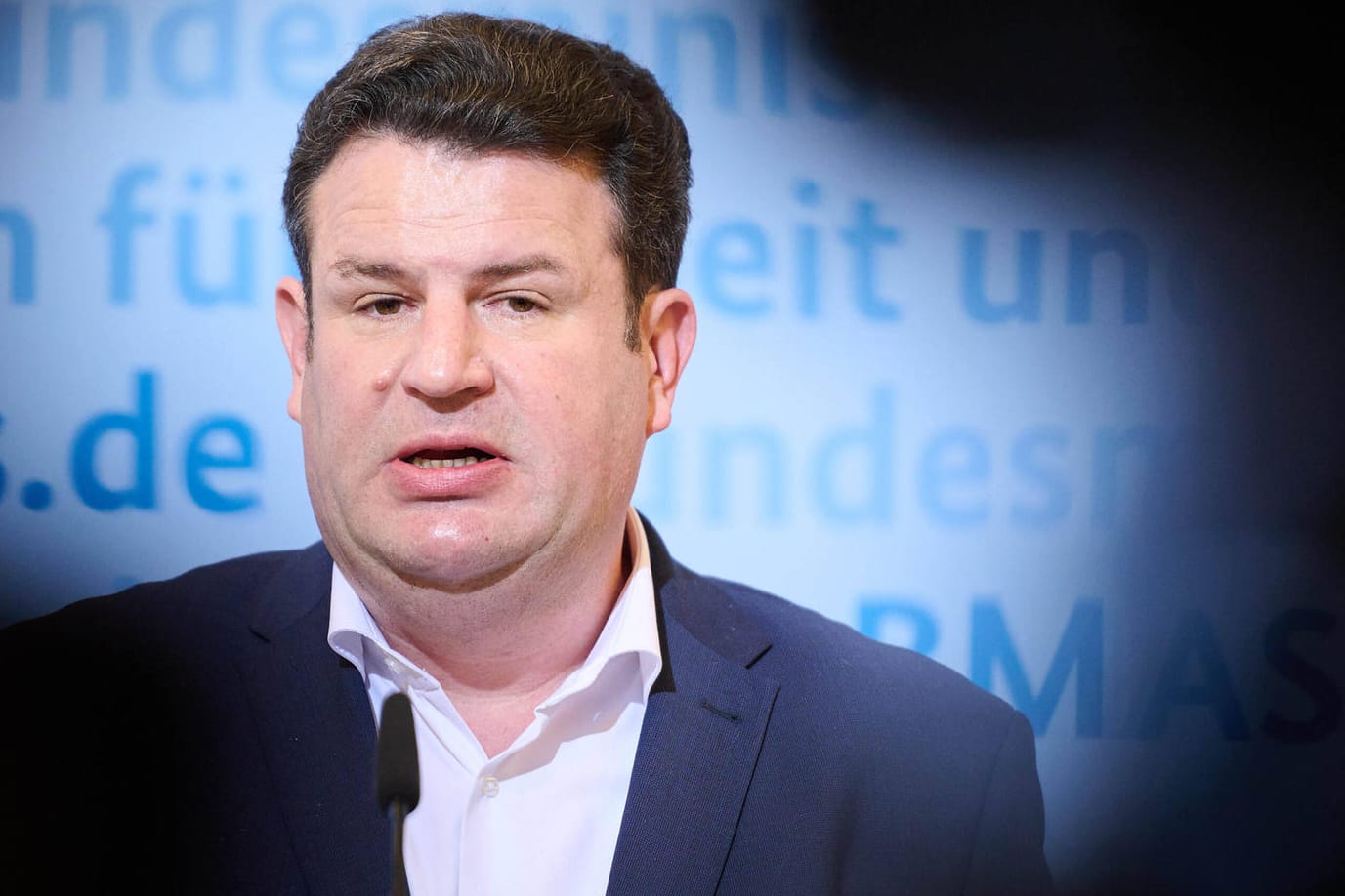 Sozialminister Hubertus Heil: Ein Vorschlag aus seinem Ressort sieht eine Rentenerhöhung um mehr als fünf Prozent vor.