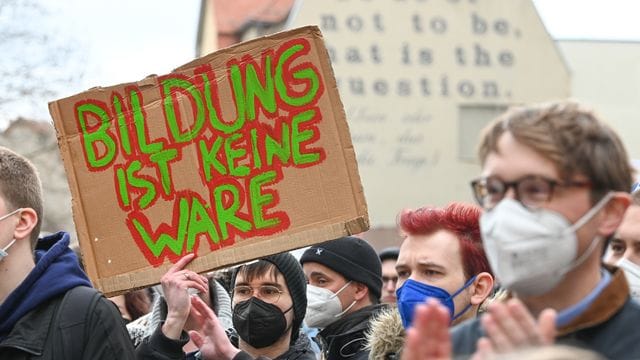 Protest gegen Sparmaßnahmen an der Uni Halle