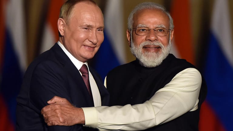 Modi und Putin: Indien erhofft sich eine engere wirtschaftliche Zusammenarbeit mit Russland.