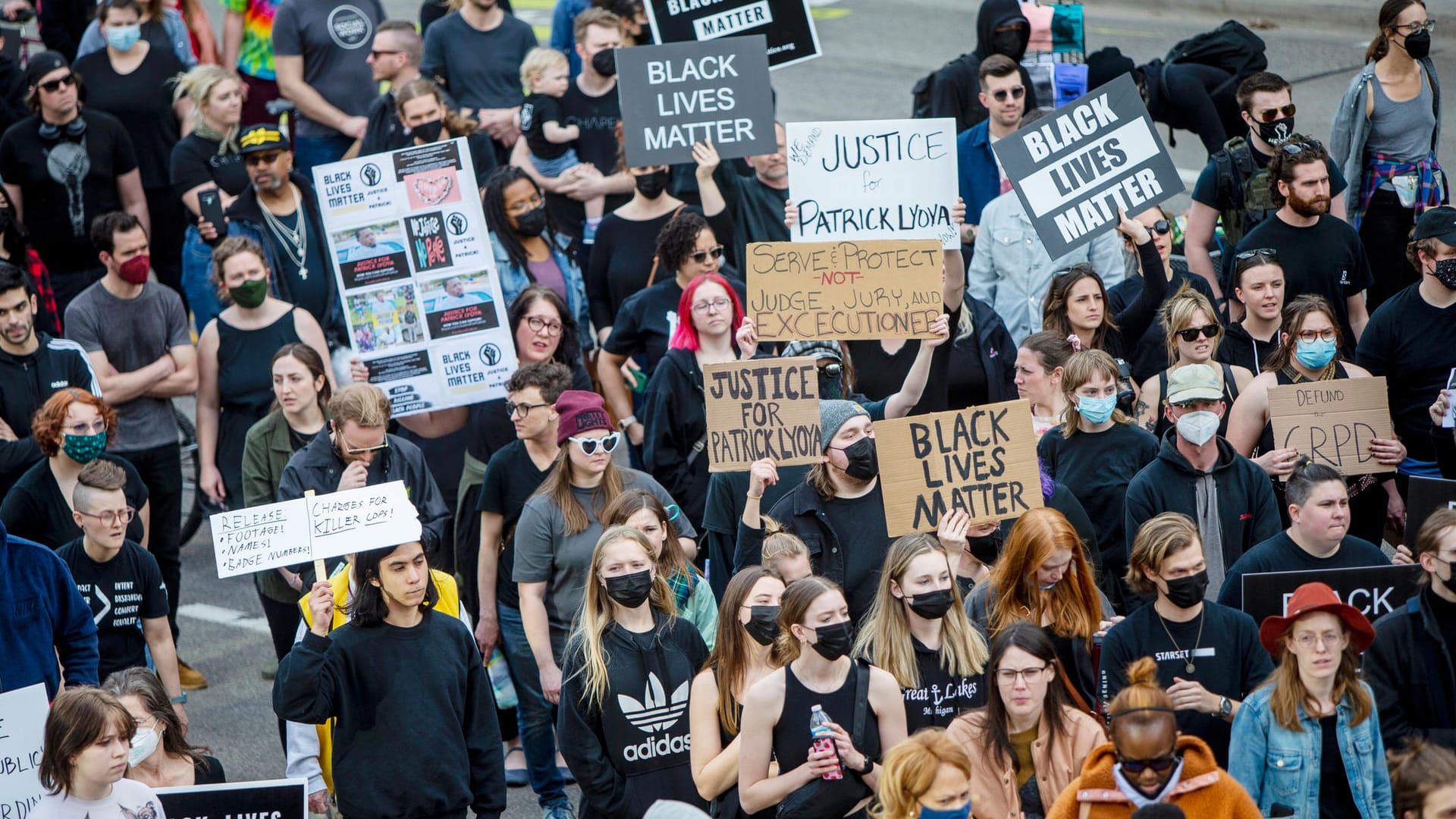 Grand Rapids: Aktivisten demonstrieren für Patrick Lyoya.