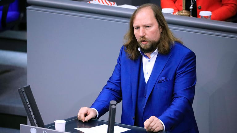 Anton Hofreiter: Der Grünen-Politiker kritisiert die zögerliche Haltung des Kanzlers.