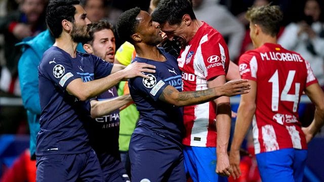 Zwischen Atlético Madrid und Manchester City ging es schon auf dem Platz hoch her. Zwischen Atlético Madrid und Manchester City ging es schon auf dem Platz hoch her.