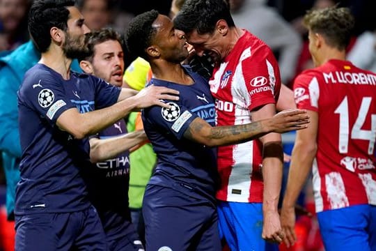 Zwischen Atlético Madrid und Manchester City ging es schon auf dem Platz hoch her.